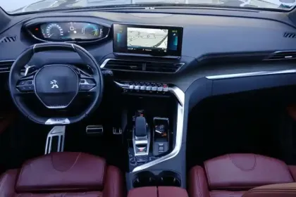 Photo 15 Peugeot 3008  Hybrid4 300 e-EAT8