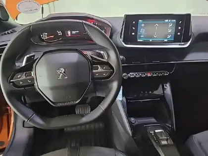 Photo 27 Peugeot 2008  BlueHDi 130 S&S EAT8