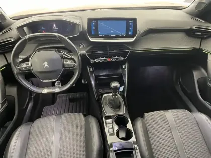 Photo 29 Peugeot 2008  BlueHDi 110 S&S BVM6