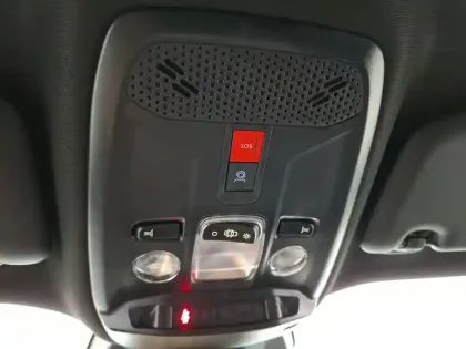 Photo 24 Peugeot 2008  100 S&S BVM6
