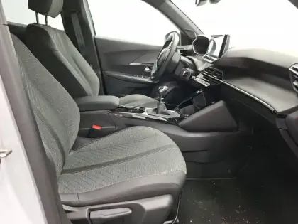 Photo 26 Peugeot 2008  100 S&S BVM6