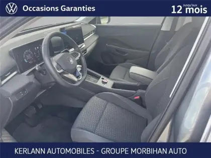 Photo 12 Volkswagen T-roc 1.5 ETSI EVO2 HYBRID 116 CH DSG7