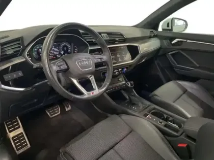 Photo 8 Audi Q3 45 TFSIe 245 ch S tronic 6 S line