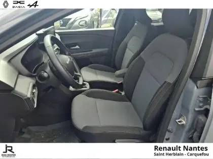 Photo 10 Dacia Jogger  1.6 hybrid 140ch Extreme+ 7 places -24