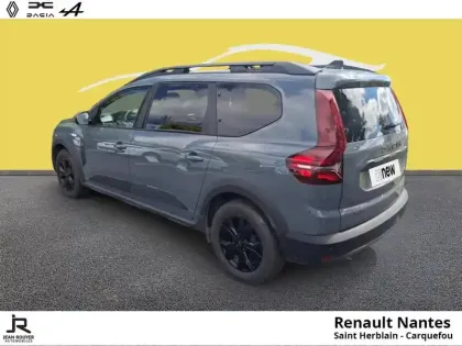 Photo 6 Dacia Jogger  1.6 hybrid 140ch Extreme+ 7 places -24