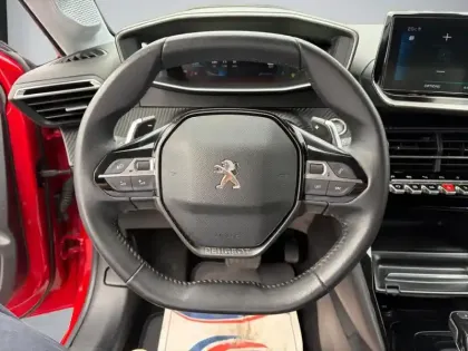 Photo 10 Peugeot 208  1.2 PureTech 100ch S&S Allure EAT8