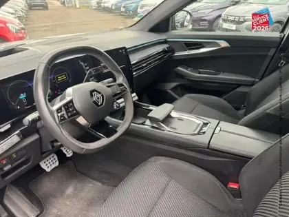 Photo 14 Renault Austral  1.2 E-Tech full hybrid 200ch Iconic esprit Alpine
