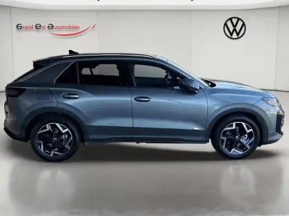 Photo 6 Volkswagen T-roc  1.5 eTSI 150ch R-Line DSG7