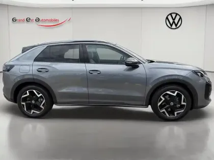 Photo 6 Volkswagen T-roc  1.5 eTSI 150ch R-Line DSG7