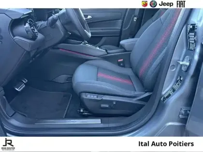 Photo 10 Alfa Romeo Junior  Elettrica 156ch 54kWh Ti