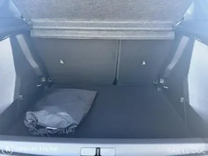Photo 5 Peugeot 2008  e- 156ch 54 kWh Allure