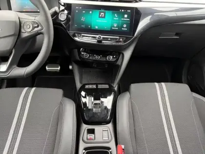 Photo 26 Opel Corsa  1.2 Turbo Hybrid 110ch Ultimate e-DCT6