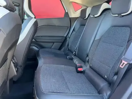 Photo 8 Renault Captur  1.6 E-Tech hybride 145ch Rive Gauche
