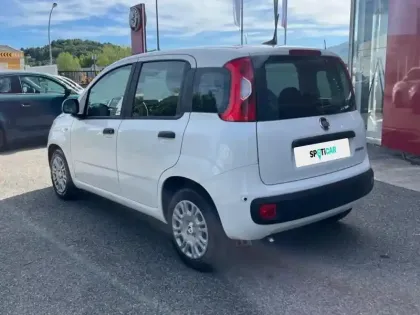 Photo 6 Fiat Panda  Pandina 1.0 65ch BSG S&S Hybrid Icône (Step1)