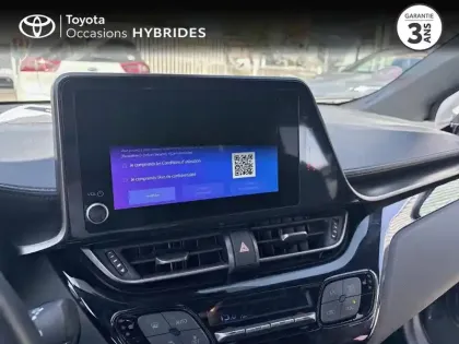 Photo 14 Toyota C-HR  1.8 Hybride 122ch Design Ultimate E-CVT