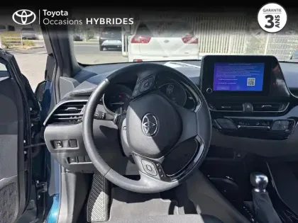 Photo 8 Toyota C-HR  1.8 Hybride 122ch Design Ultimate E-CVT