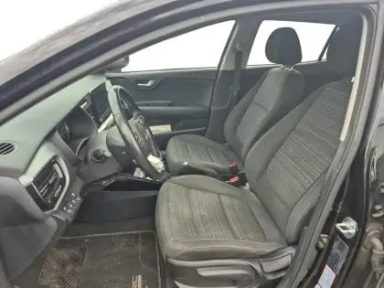 Photo 8 Kia Stonic  1.0 T-GDi 100ch Active Business DCT7