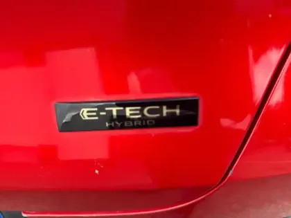 Photo 14 Renault Captur  1.6 E-Tech hybride 145ch Techno