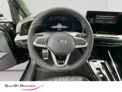 Photo 10 Volkswagen Golf  1.5 eTSI EVO2 150ch R-Line Edition DSG7