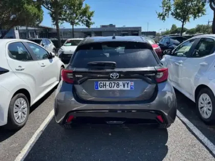 Photo 14 Toyota Yaris  116h Iconic 5p MY22