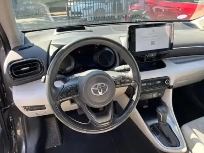 Photo 5 Toyota Yaris  116h Iconic 5p MY22