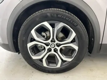 Photo 18 Renault Captur E-Tech hybride rechargeable 160 Techno 5p