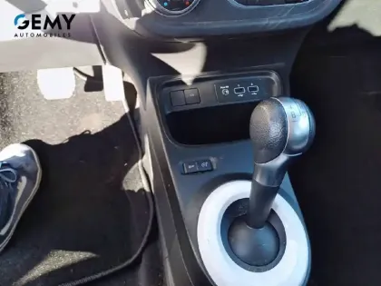 Photo 15 Renault Twingo  III E-Tech