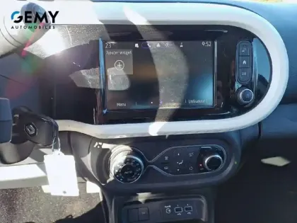 Photo 14 Renault Twingo  III E-Tech