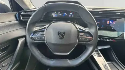 Photo 11 Peugeot 308  PHEV 180 e-EAT8