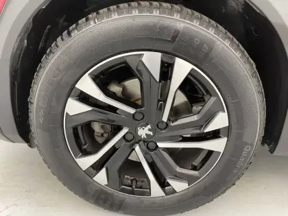 Photo 17 Peugeot 2008  BlueHDi 130 S&S EAT8