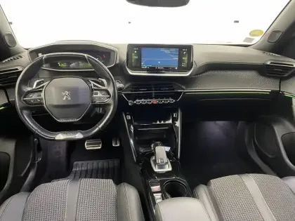 Photo 24 Peugeot 2008  BlueHDi 130 S&S EAT8