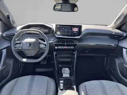 Photo 7 Peugeot 2008  Hybrid 145 ch e-DCS6