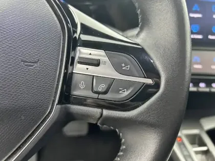 Photo 33 Peugeot 308  SW Electrique 54 kWh 156ch