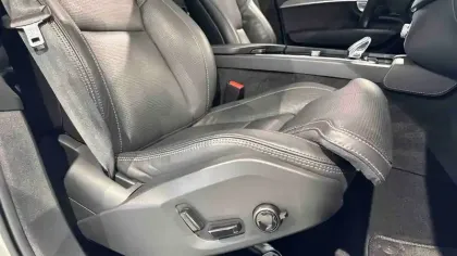 Photo 30 Volvo XC90  Recharge T8 AWD 310+145 ch Geartronic 8 7pl