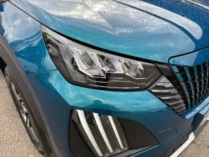 Photo 7 Peugeot 2008  Hybrid 145 ch e-DCS6