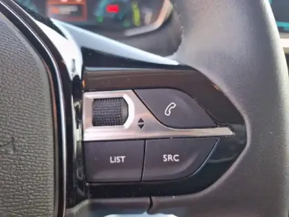 Photo 20 Peugeot 208  Electrique 50 kWh 136ch