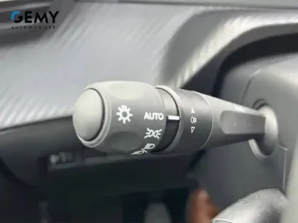 Photo 14 Peugeot 208  Turbo 100 ch BVM6