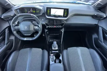 Photo 15 Peugeot 208  PureTech 130 S&S EAT8