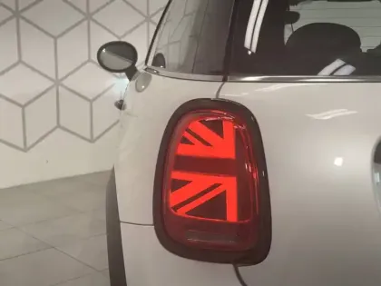 Photo 14 Mini Mini Hatch 3 Portes Cooper 136 ch DKG7