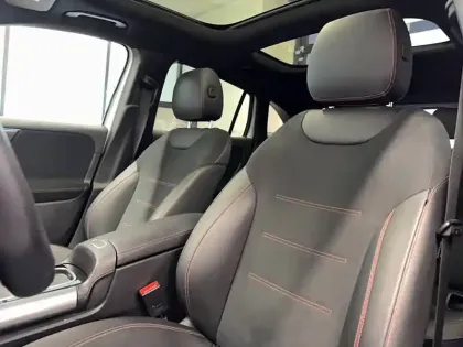 Photo 9 Mercedes GLA  200 d 8G-DCT