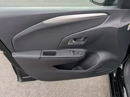 Photo 16 Opel Corsa  Electrique 136 ch & Batterie 50 kWh