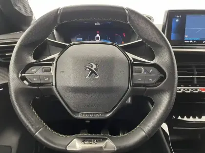 Photo 22 Peugeot 208  PureTech 100 S&S BVM6