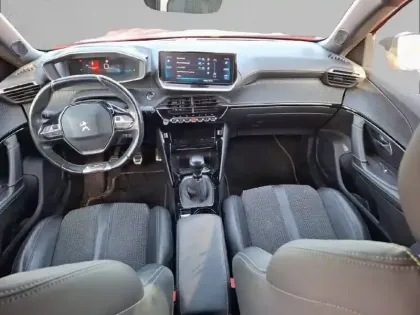 Photo 7 Peugeot 2008  PureTech 130 S&S BVM6