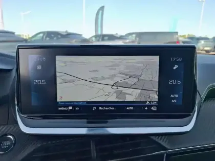 Photo 26 Peugeot 2008  PureTech 130 S&S BVM6
