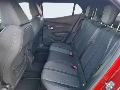 Photo 45 Peugeot 2008  PureTech 130 S&S BVM6