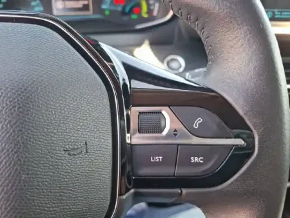 Photo 20 Peugeot 2008  Electrique 136 ch