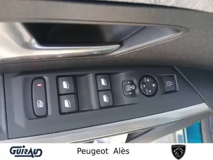 Photo 12 Peugeot 3008  Hybrid 145 e-DCS6