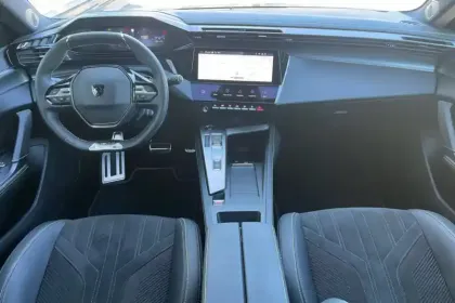 Photo 15 Peugeot 408  PureTech 130 ch S&S EAT8
