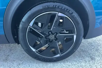 Photo 8 Peugeot 408  PureTech 130 ch S&S EAT8