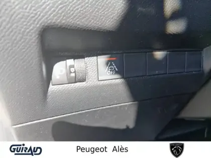 Photo 14 Peugeot 208  PureTech 100 S&S BVM6